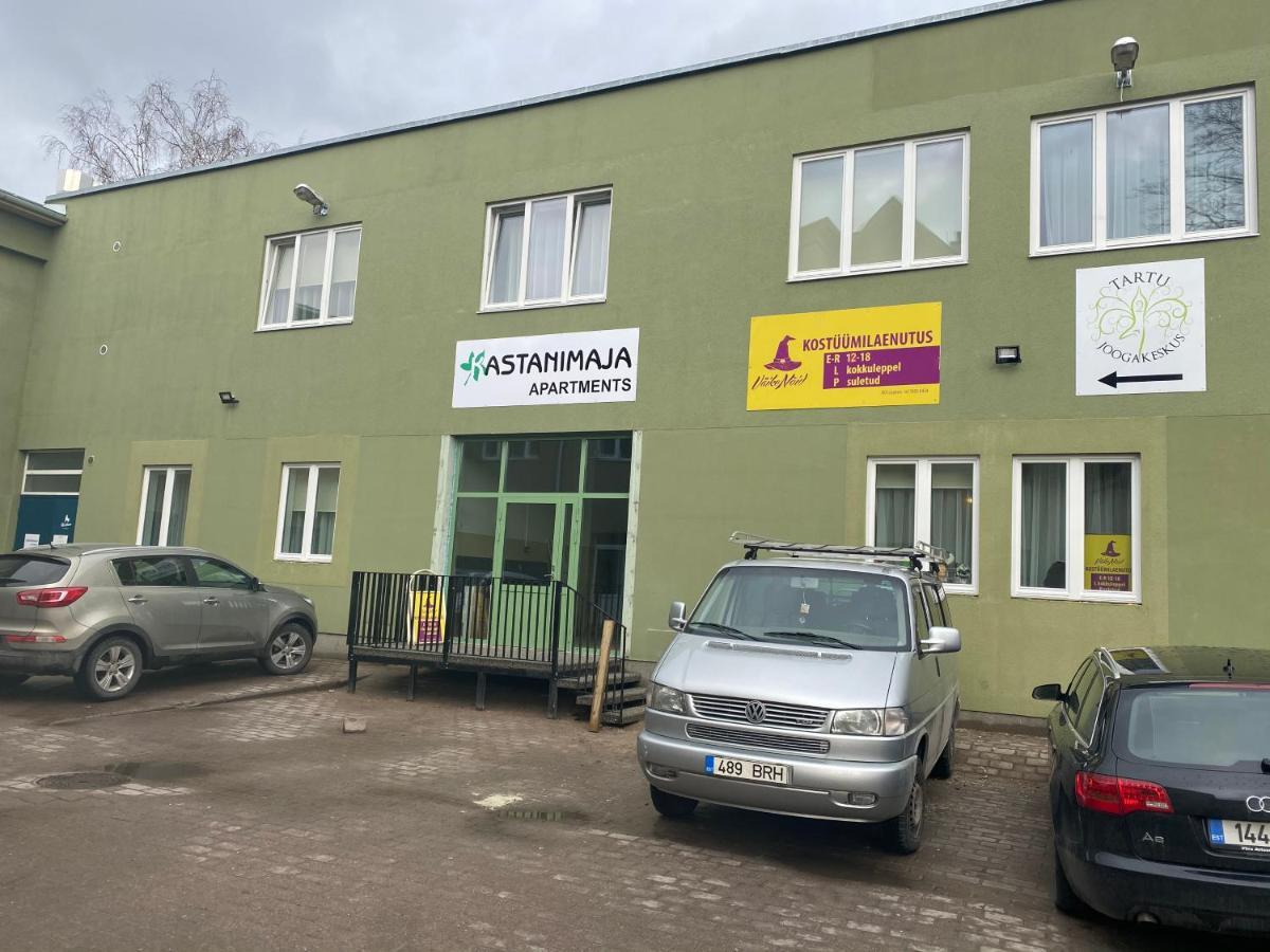 Kastanimaja Apartments Тарту Екстериор снимка